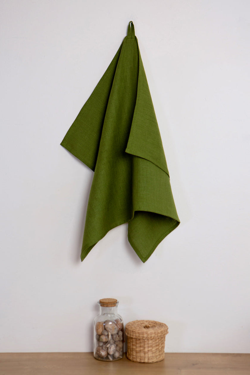 Upgrade your kitchen with a green linen towel, crafted from 100% organic European linen. Stylish, absorbent, and eco-friendly—perfect for holiday decor and everyday use. A zero-waste, sustainable gift for Christmas, Thanksgiving, New Year, Valentine's, and Mother's Day. Add a touch of nature to your home decor with this timeless linen essential.