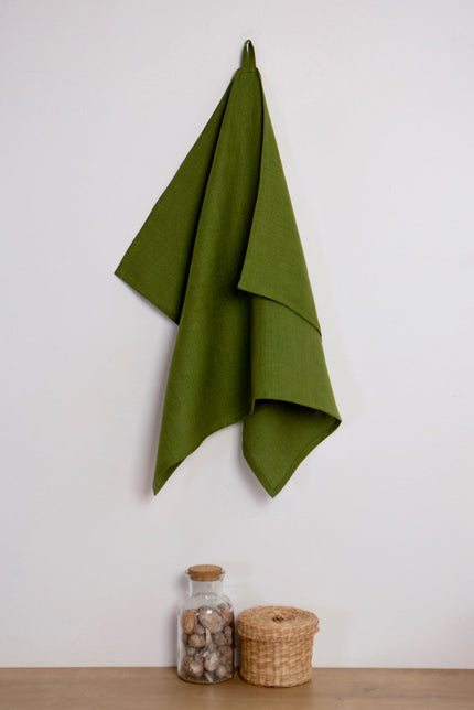 
Upgrade your kitchen with a green linen towel, crafted from 100% organic European linen. Stylish, absorbent, and eco-friendly—perfect for holiday decor and everyday use. A zero-waste, sustainable gift for Christmas, Thanksgiving, New Year, Valentine's, and Mother's Day. Add a touch of nature to your home decor with this timeless linen essential.