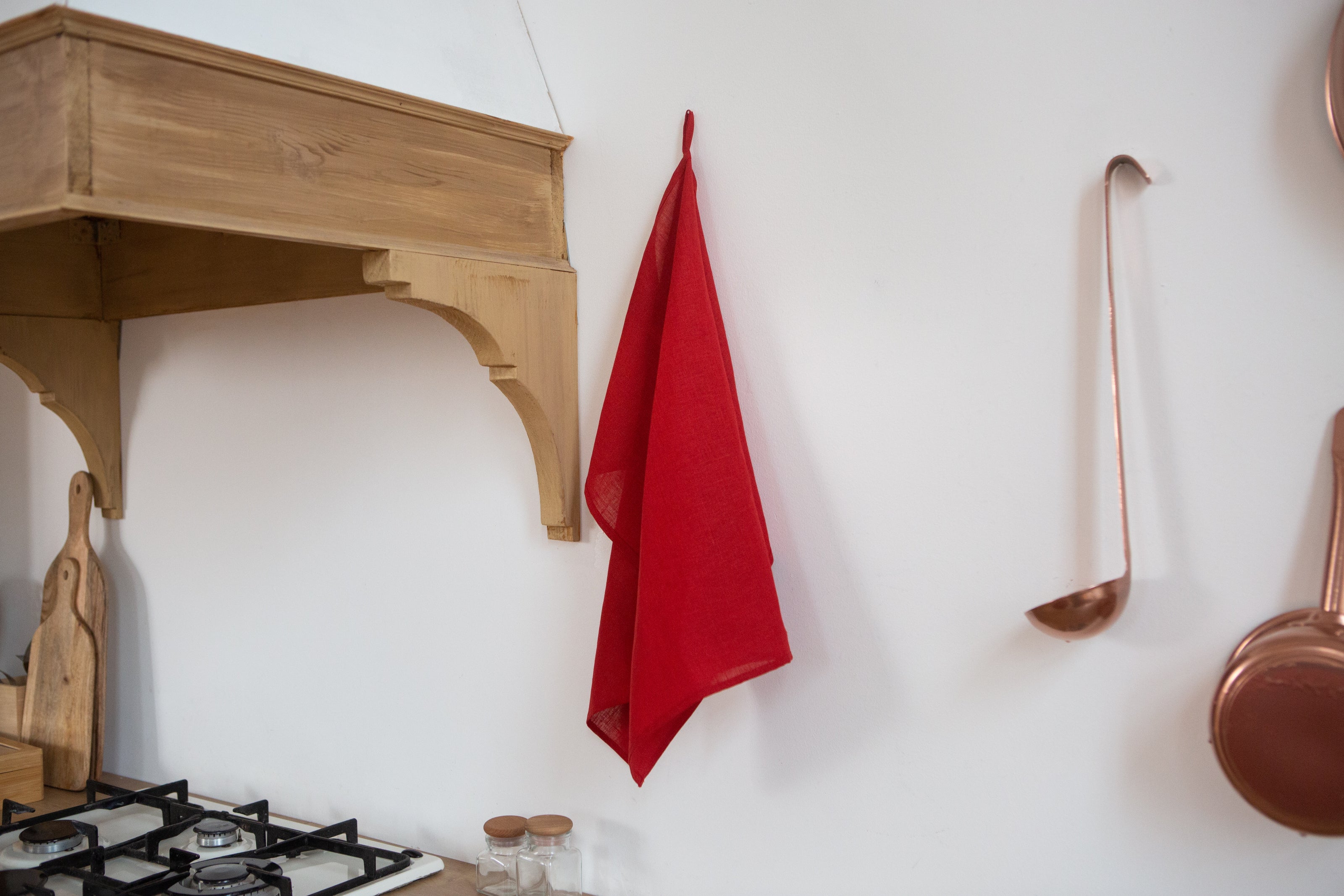 Add warmth to your kitchen with a classic red linen towel – sustainable, washable, and reusable. Crafted from pure organic linen, it's a perfect home decor piece and holiday gift for Christmas, Thanksgiving, or Valentine’s Day.