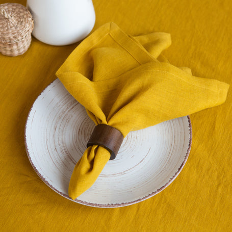 Mustard organic linen napkins – vibrant, eco-friendly, and durable. A perfect addition to any table setting for a bold, sustainable look.