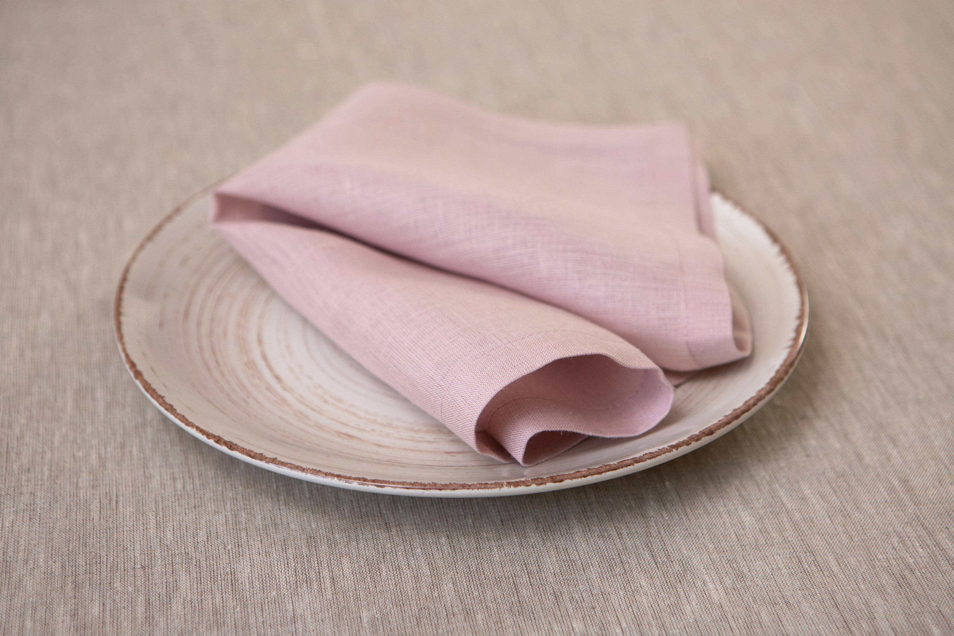 Soft pink opal organic linen napkins: washable, reusable, and eco-friendly—ideal for lunch, dinner, or cocktails. Perfect linen gift.