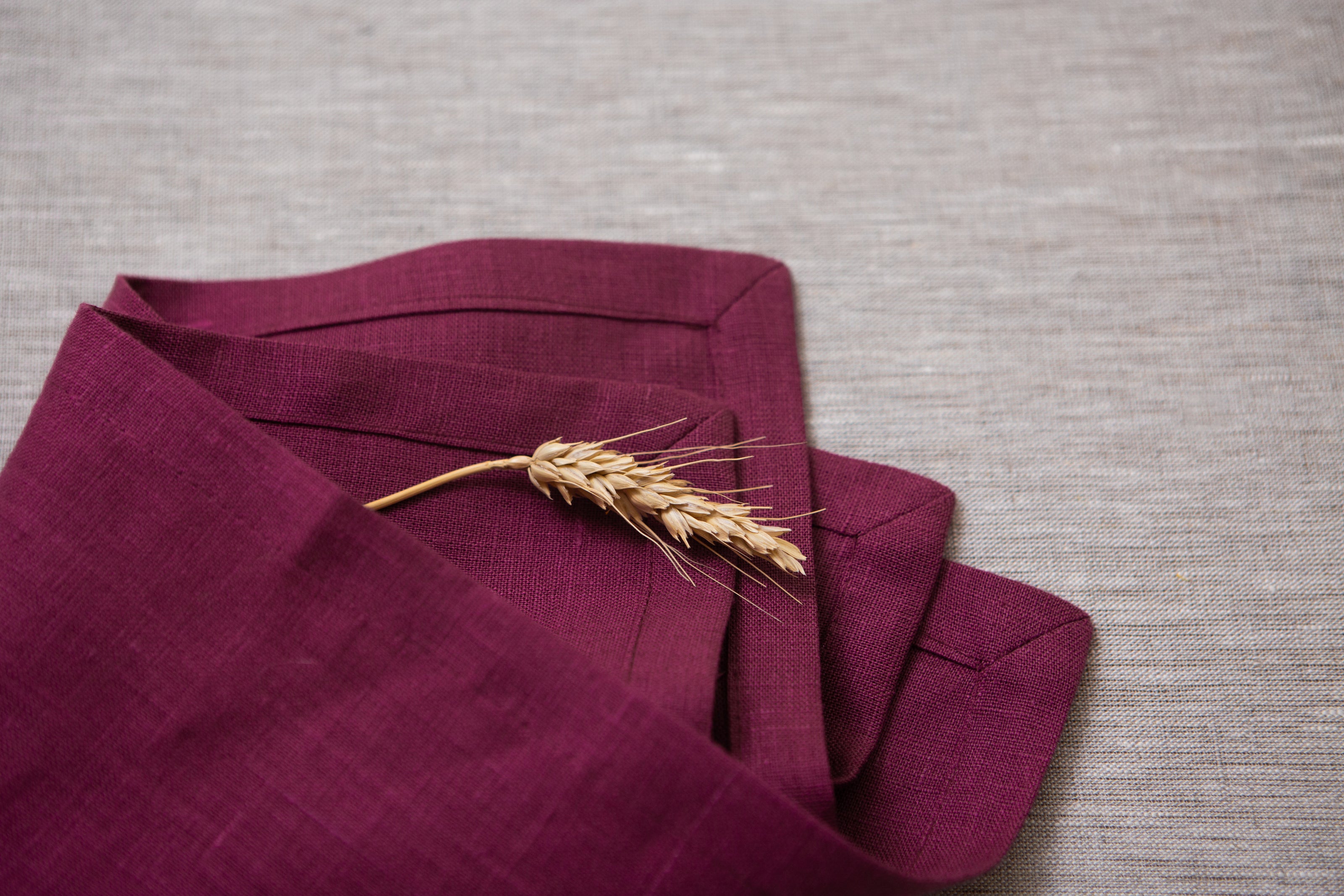 Plum organic linen napkins: OEKO-TEX certified, zero-waste, and perfect for creating a cozy, natural dining experience. Mother's day gift.