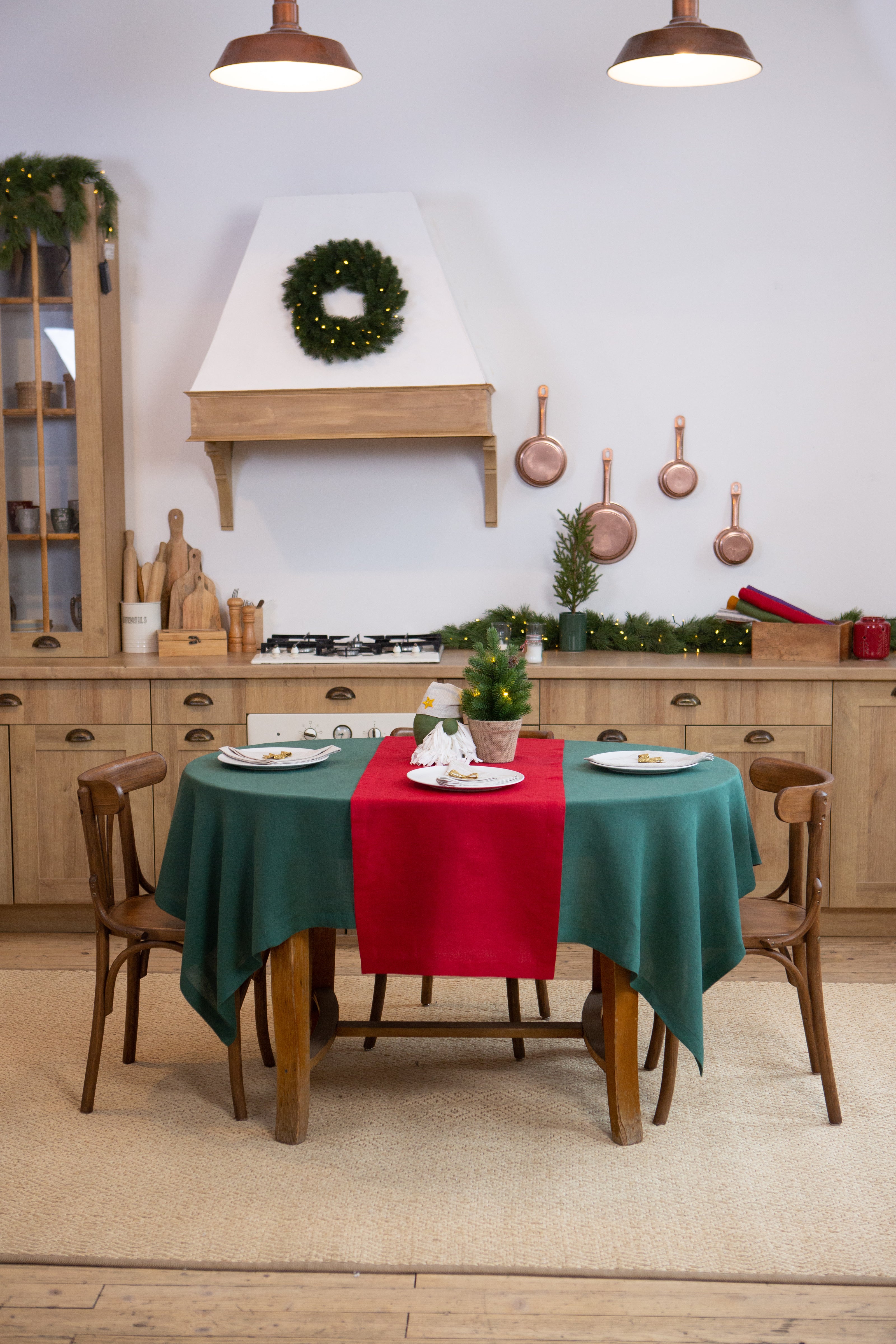 Linen Table Runner – Christmas & New Year Table Decor