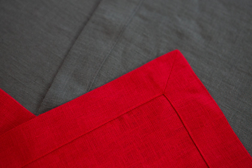 Linen Table Runner – Christmas & New Year Table Decor