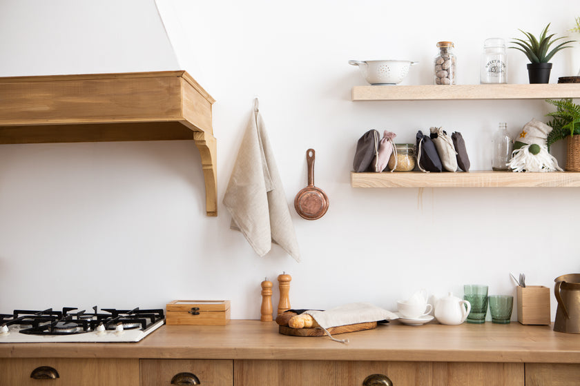 Handcrafted beige linen towel – OEKO-TEX certified, durable, and perfect for Thanksgiving, Christmas, or Mother’s Day gifts.