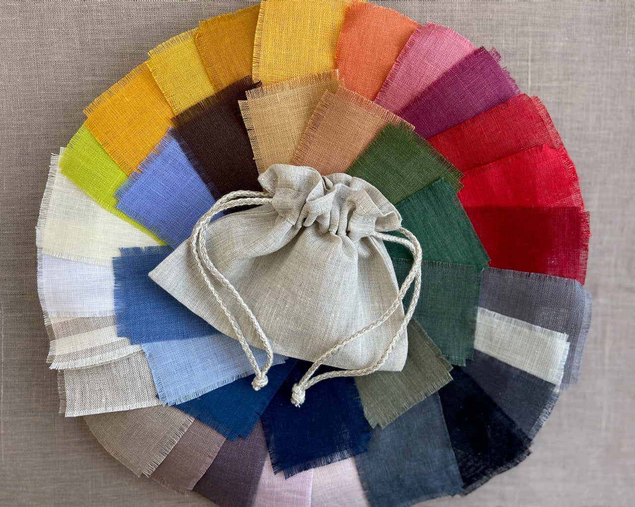 Our home textile brand CoolLInen offers a palette of the most diverse shades of organic linen, providing a wide selection for your needs.