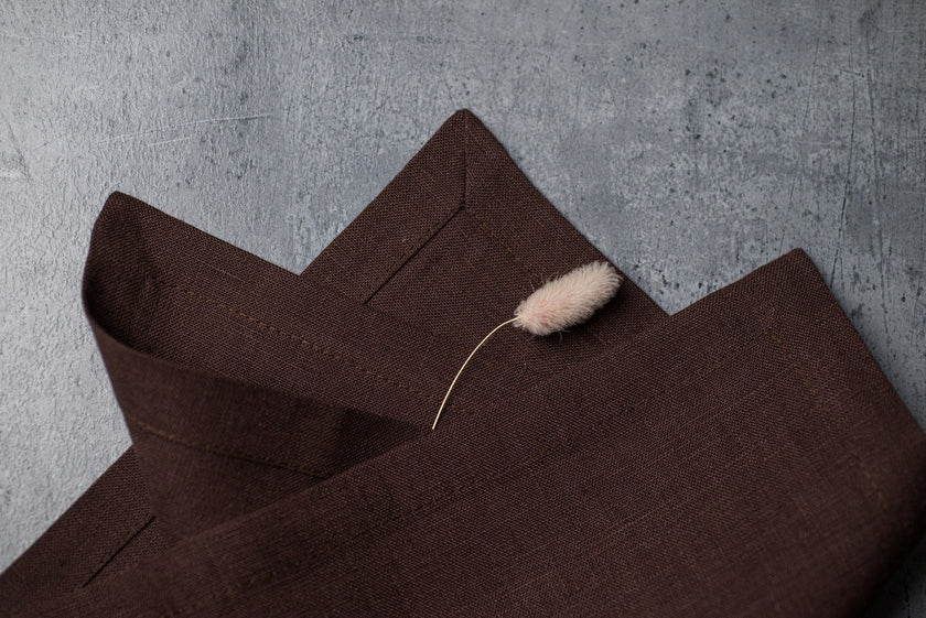 Cacao linen fabric close-up with mitered hem corner – CoolLinen color 5. Cacao