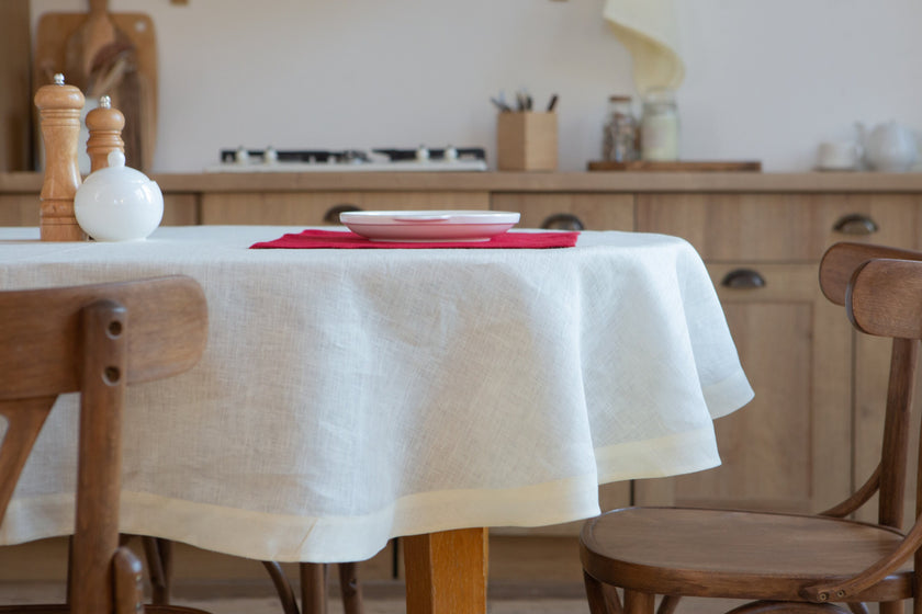 Oval linen tablecloth